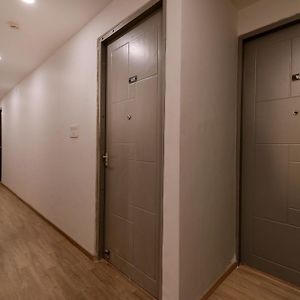 Super Townhouse 244 Munshipuliya